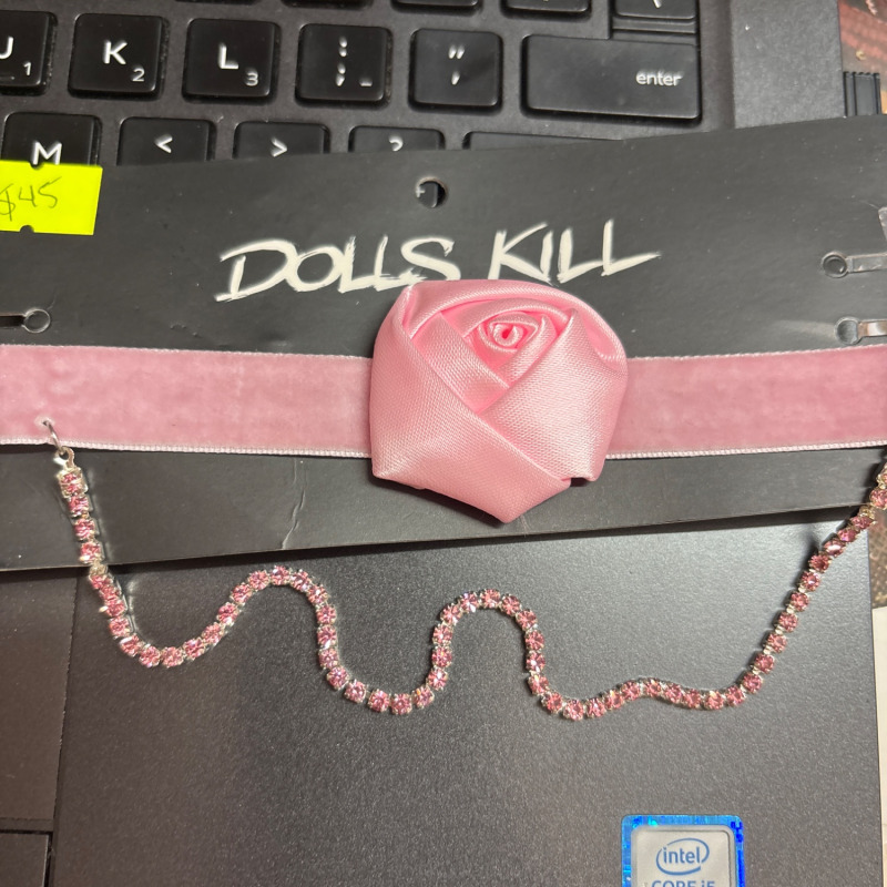 Collar dolls kill